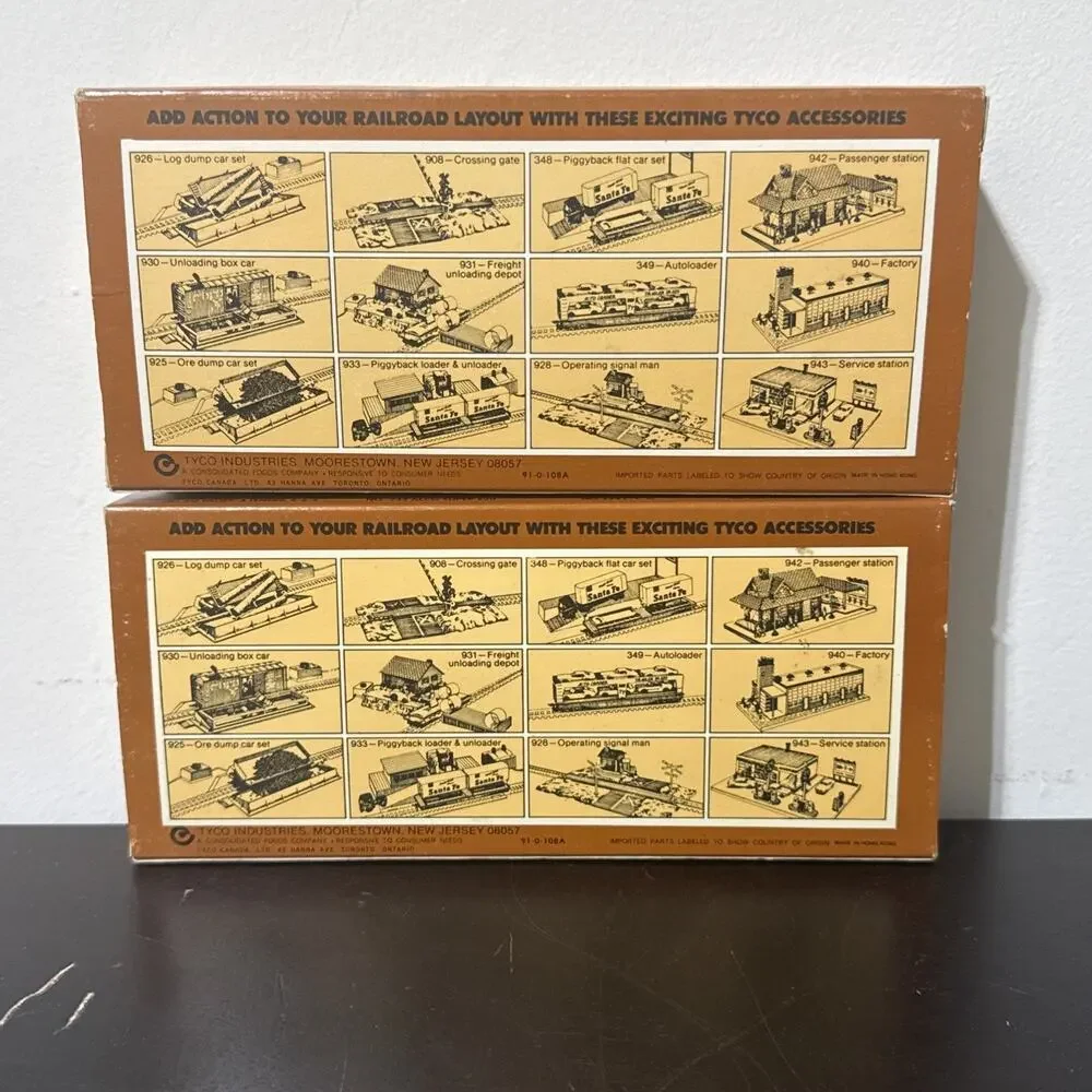 Vintage Lot Of Two TYCO HO Scale Train Cars Budweiser And Miller High Life Beer